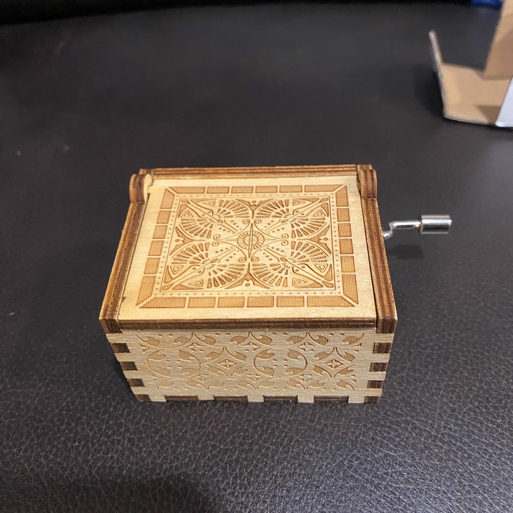 Wind up Musical Box - Picture 2 of 3